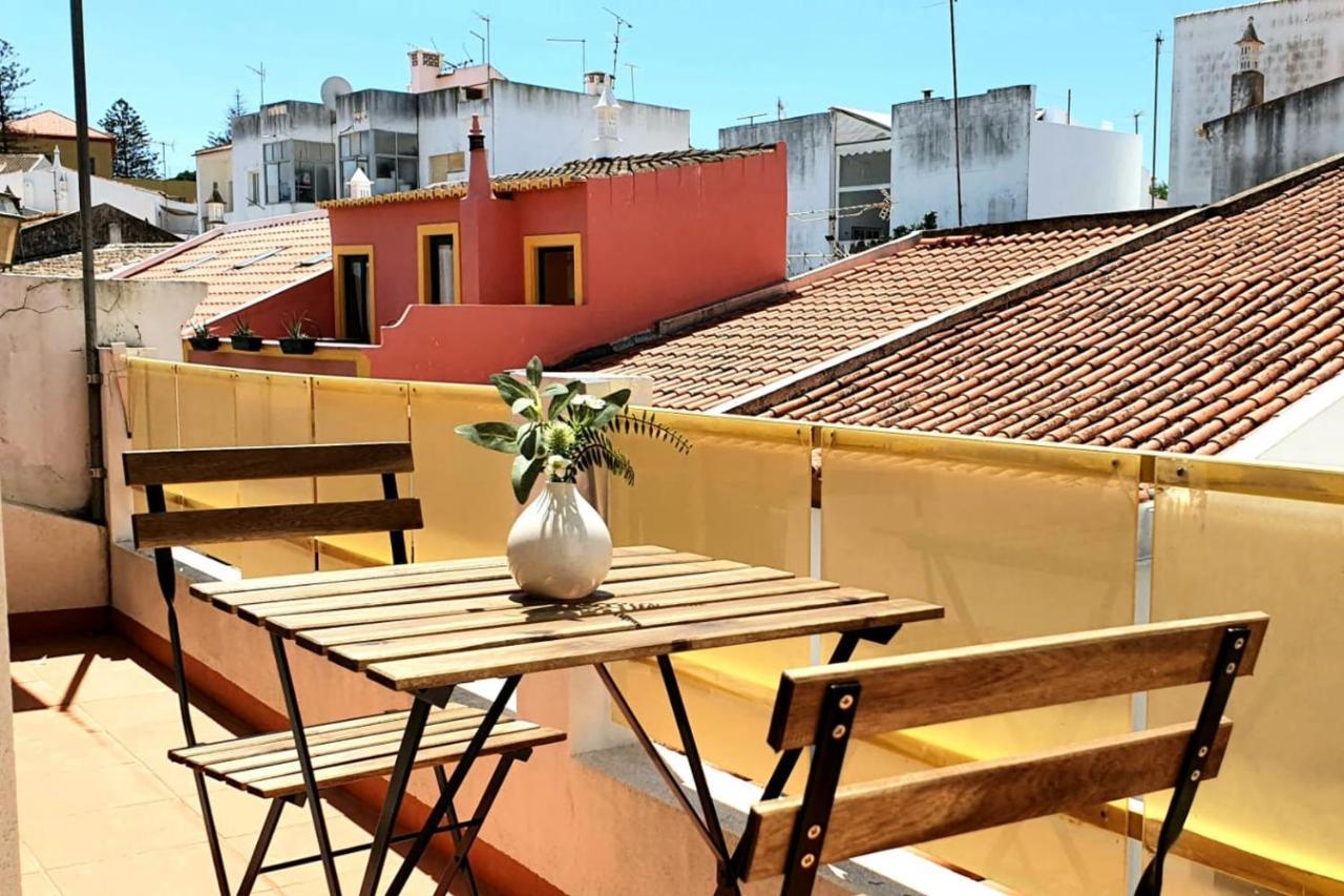 Lovelystay - Yellow Submarine House Lagos Esterno foto