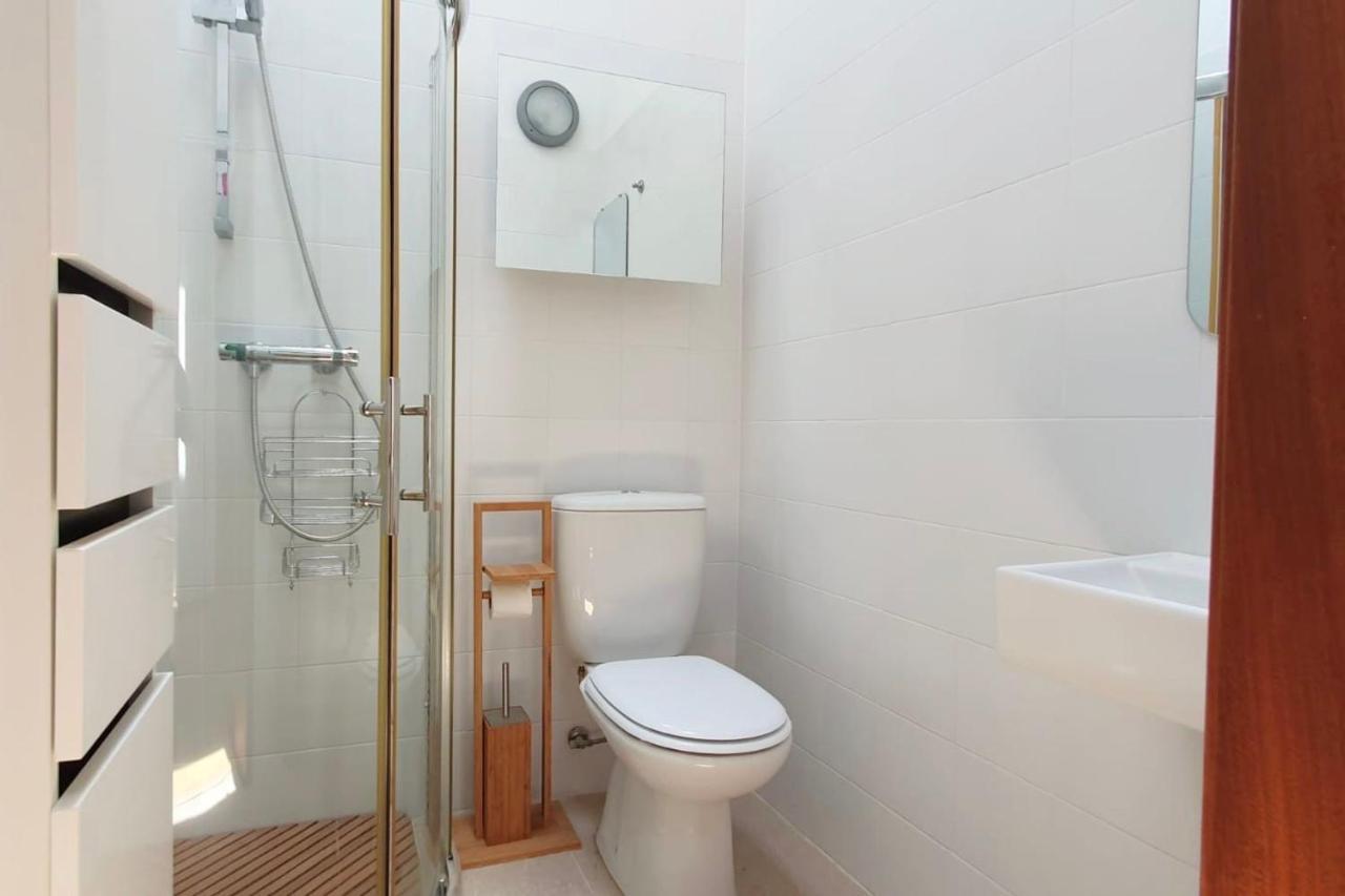 Lovelystay - Yellow Submarine House Lagos Esterno foto